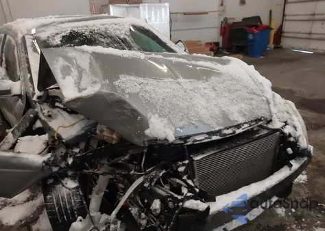 2013 Chrysler 200 Limited z USA, uszkodzony, nr VIN 1C3CCBCG6DN626853